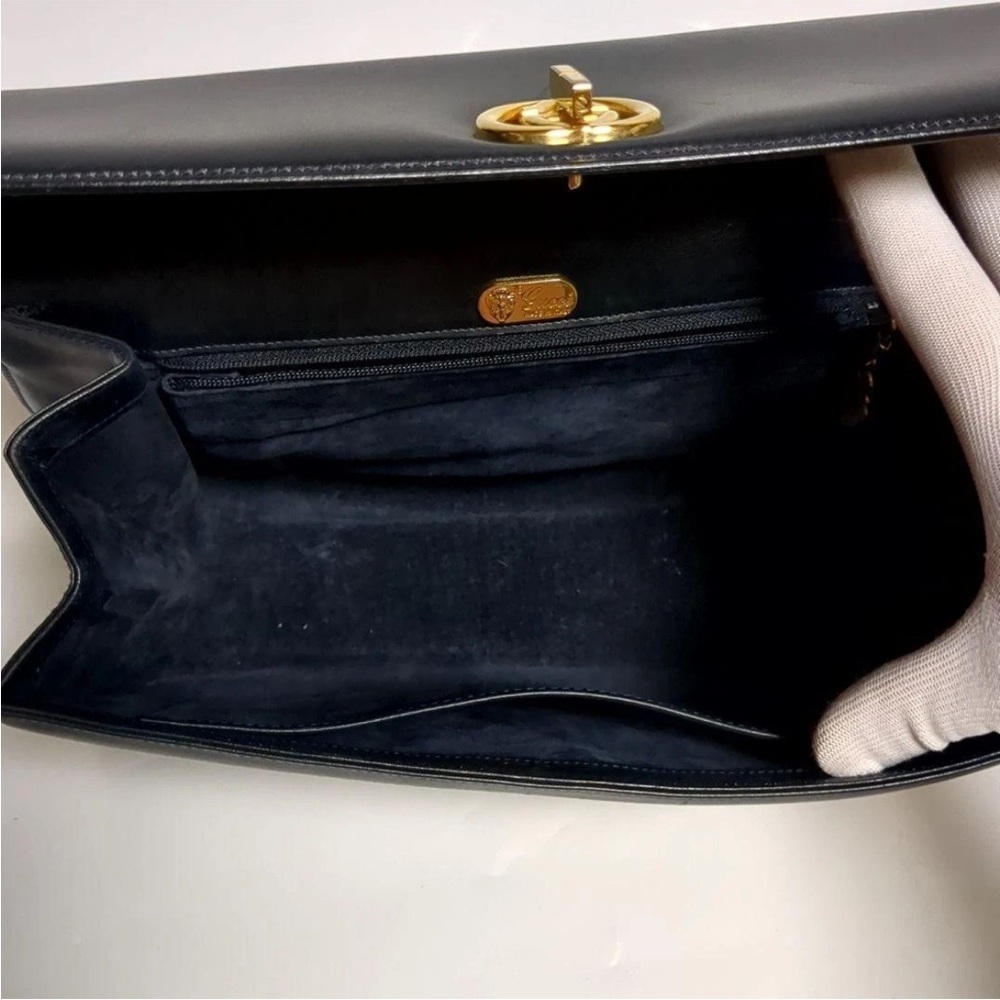 Gucci Black Leather Women's Bag - Picture 13 of 16